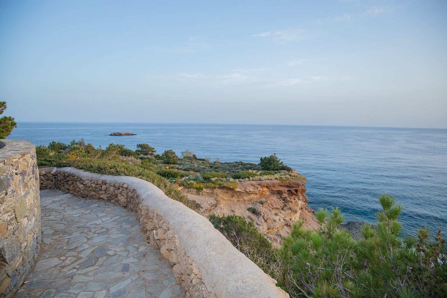 Gardens and terraces 24